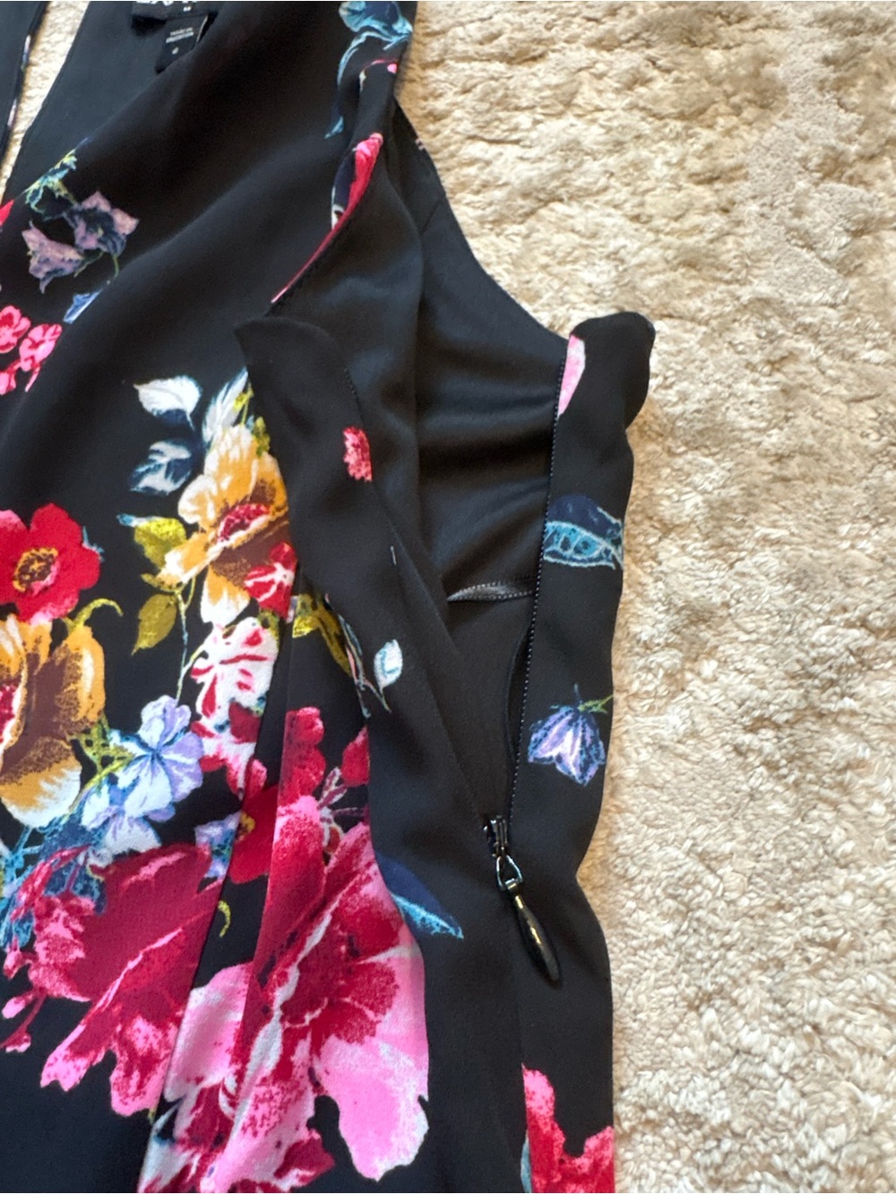 Express Floral Halter Tie Waist Romper With Pockets Size 6 - Picture 8 of 11